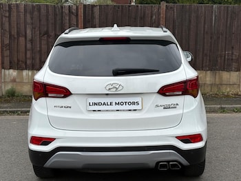 Used Hyundai Santa Fe 2017 for sale - 78177255: Photo