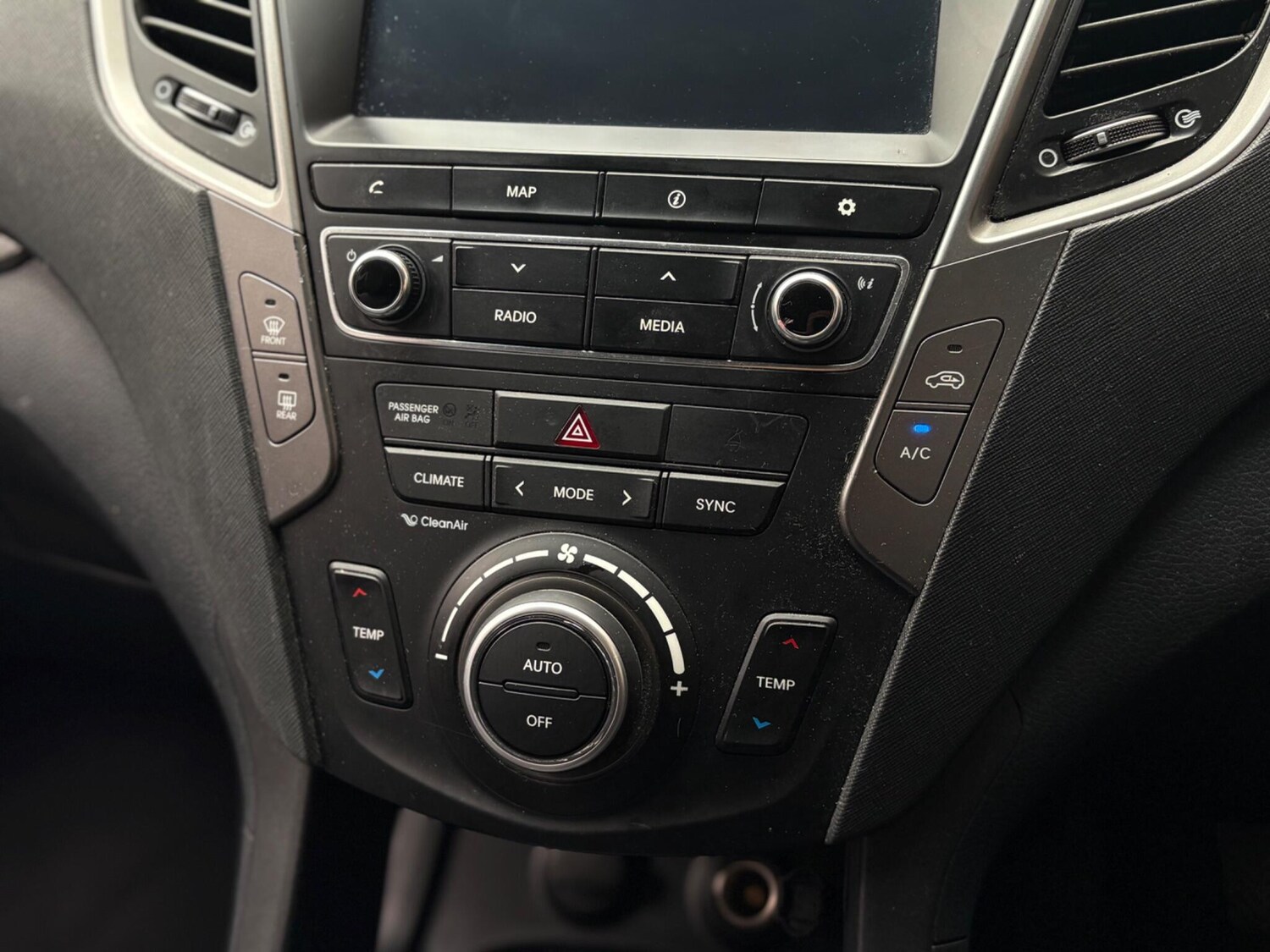 Used Hyundai Santa Fe 2017 for sale - 78177255: Photo 49