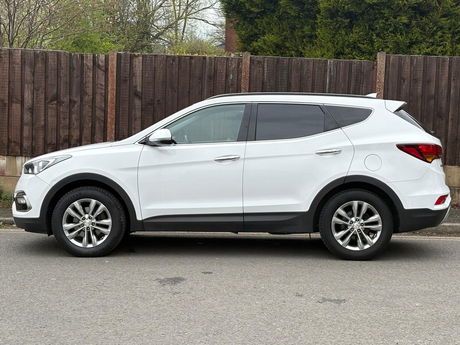 Used Hyundai Santa Fe 2017 for sale - 78177255: Photo 5