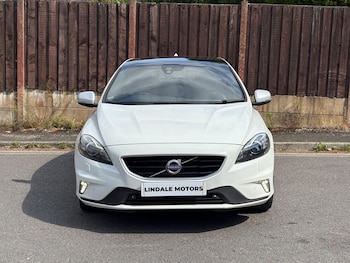 Used Volvo V40 2015 for sale - 79522481: Photo