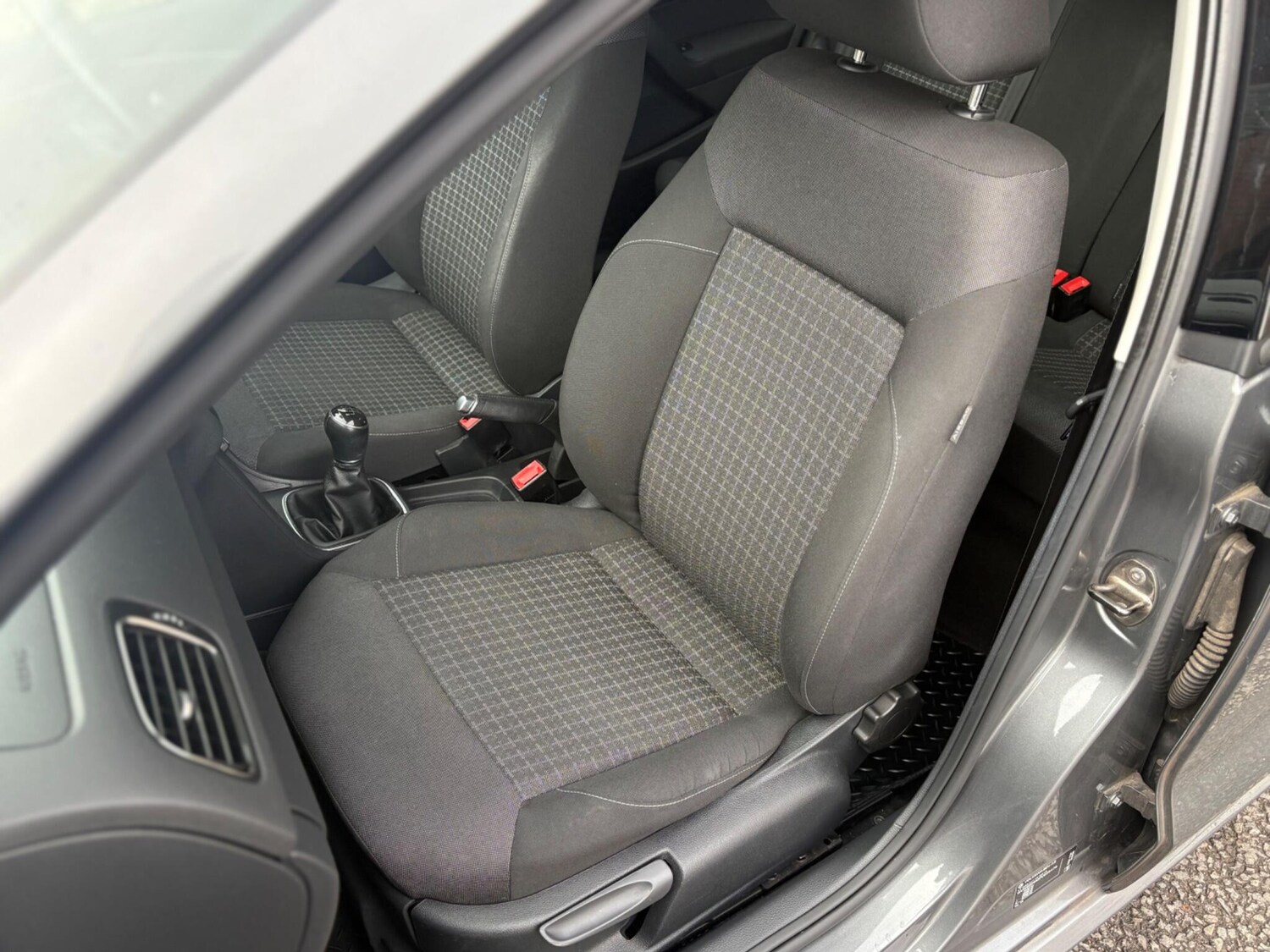 Used Volkswagen Polo for sale - 78182617: Photo 25