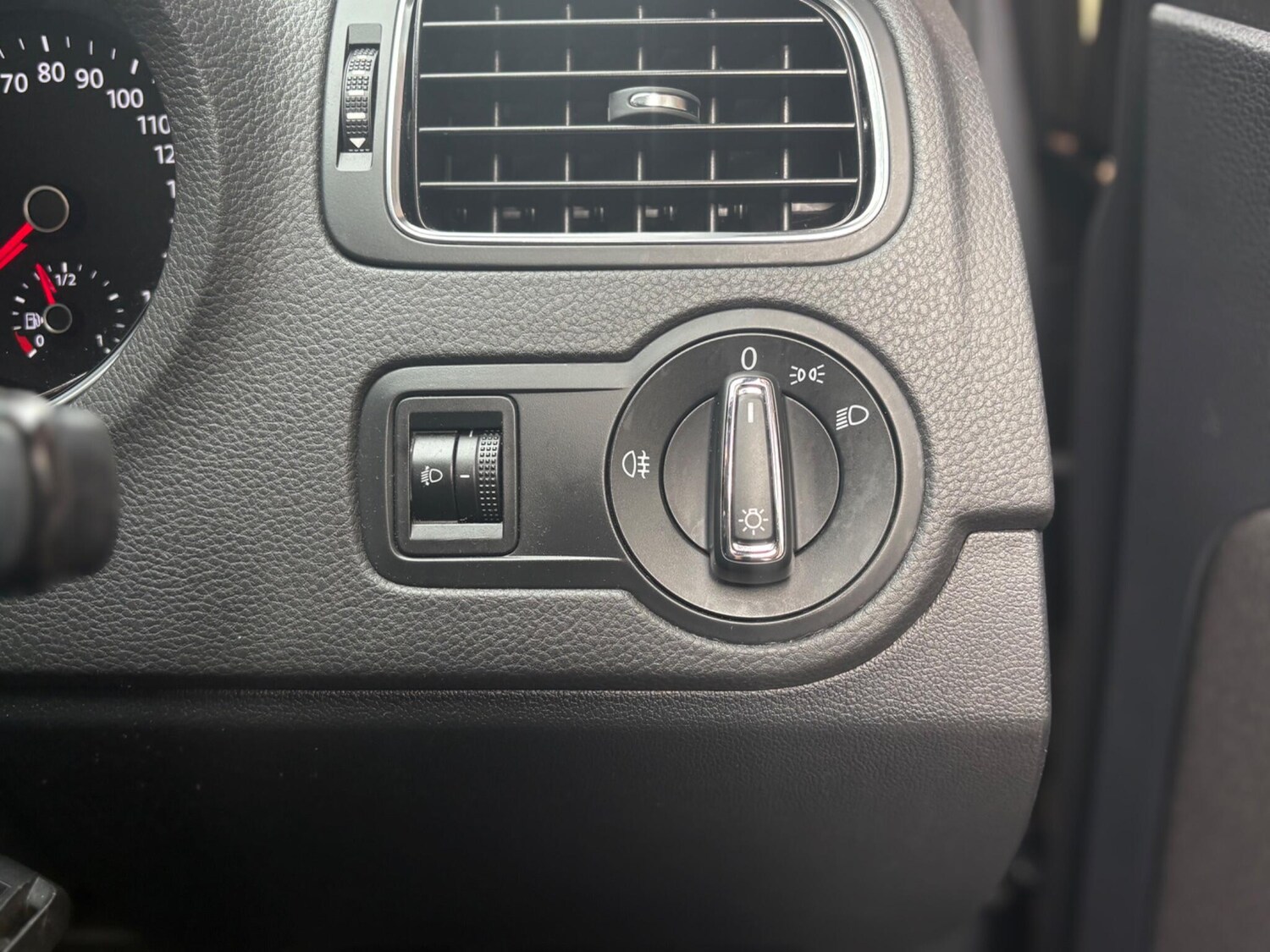 Used Volkswagen Polo for sale - 78182617: Photo 50