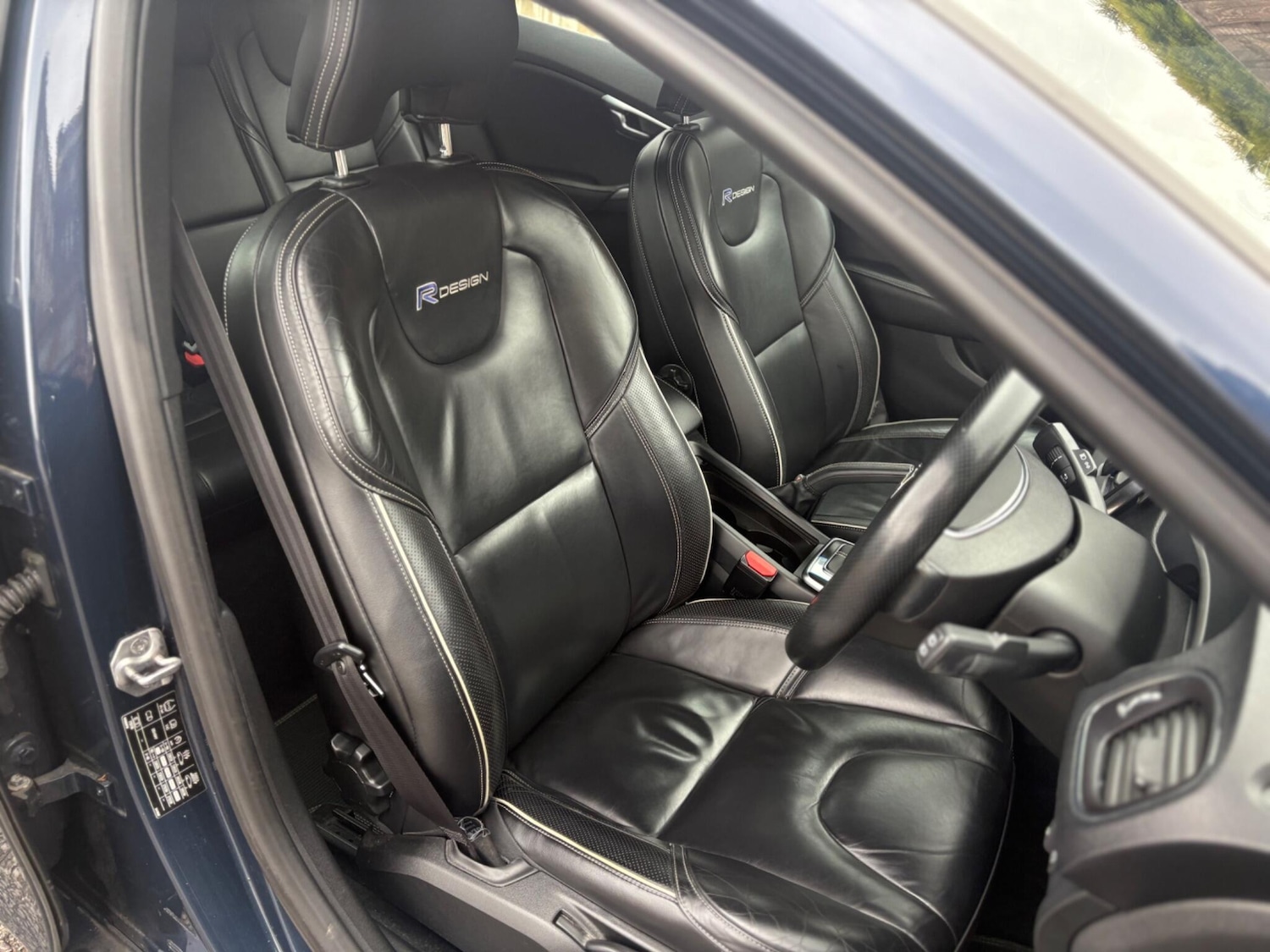 Used Volvo V40 2014 for sale - 78059924: Photo 18