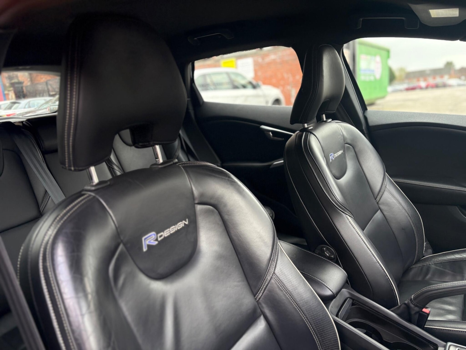 Used Volvo V40 2014 for sale - 78059924: Photo 19