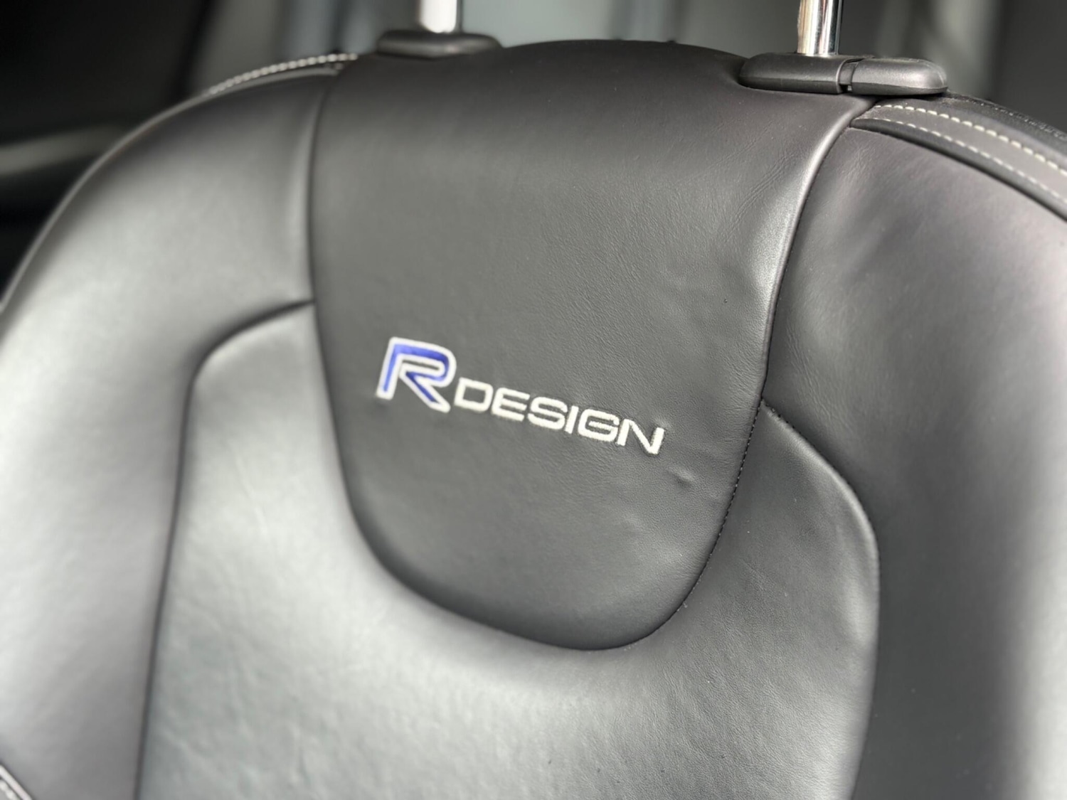 Used Volvo V40 2014 for sale - 78059924: Photo 27