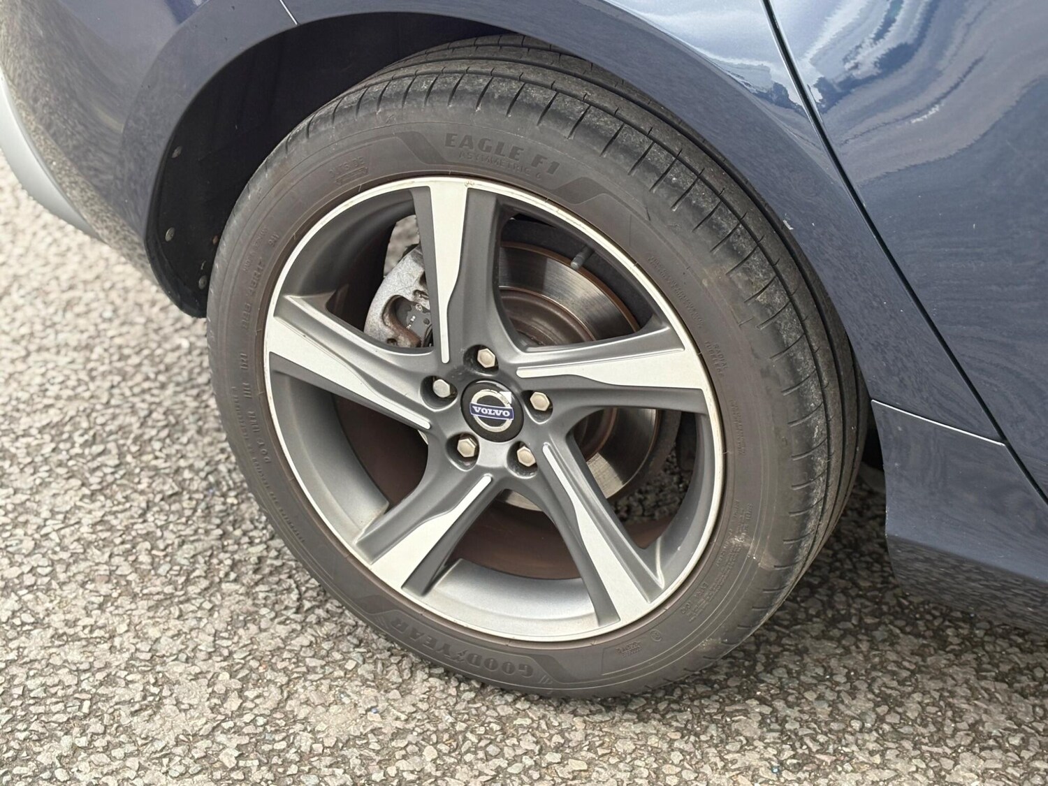 Used Volvo V40 2014 for sale - 78059924: Photo 65