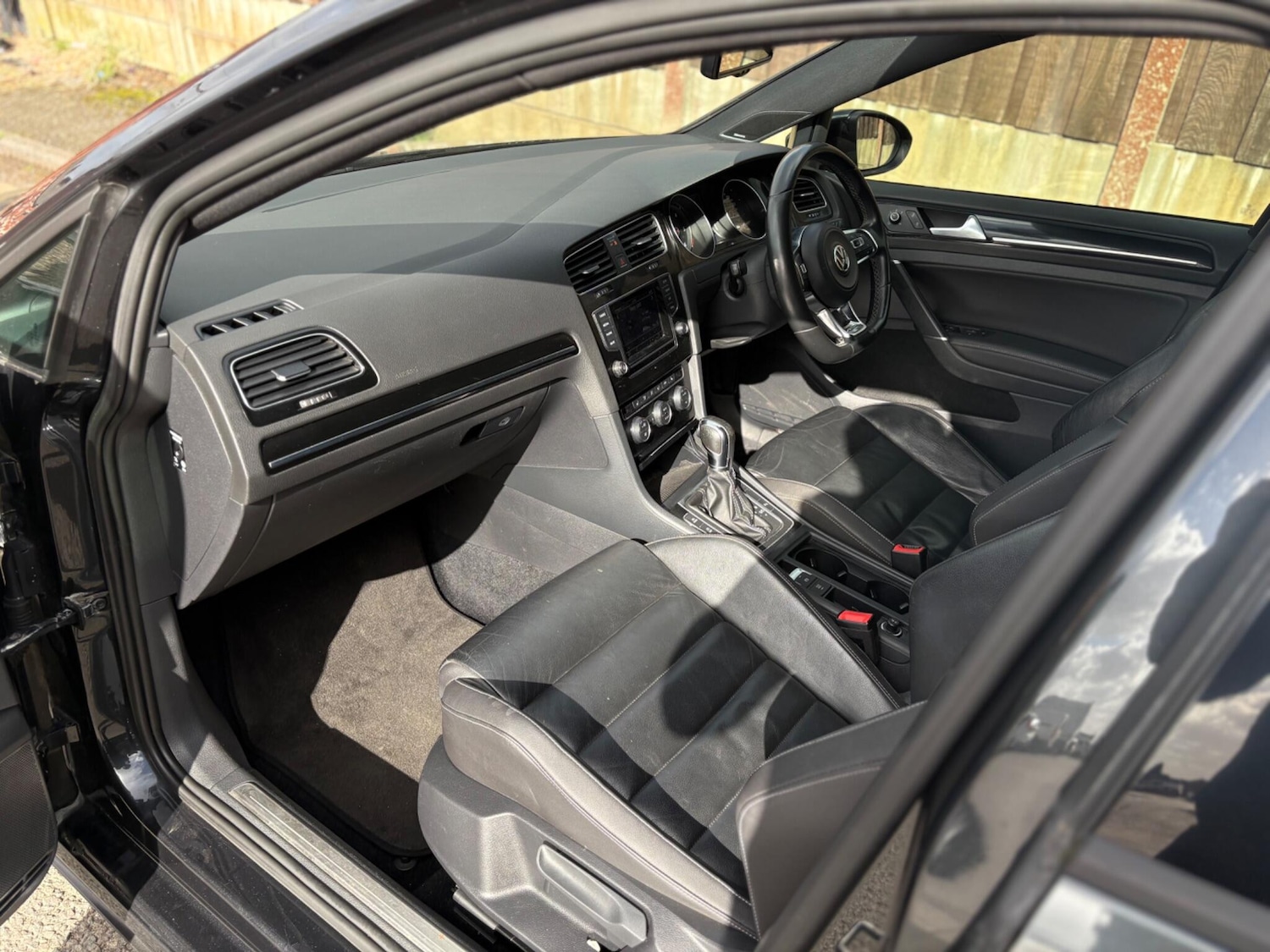 Used Volkswagen Golf 2014 for sale - 78083989: Photo 29