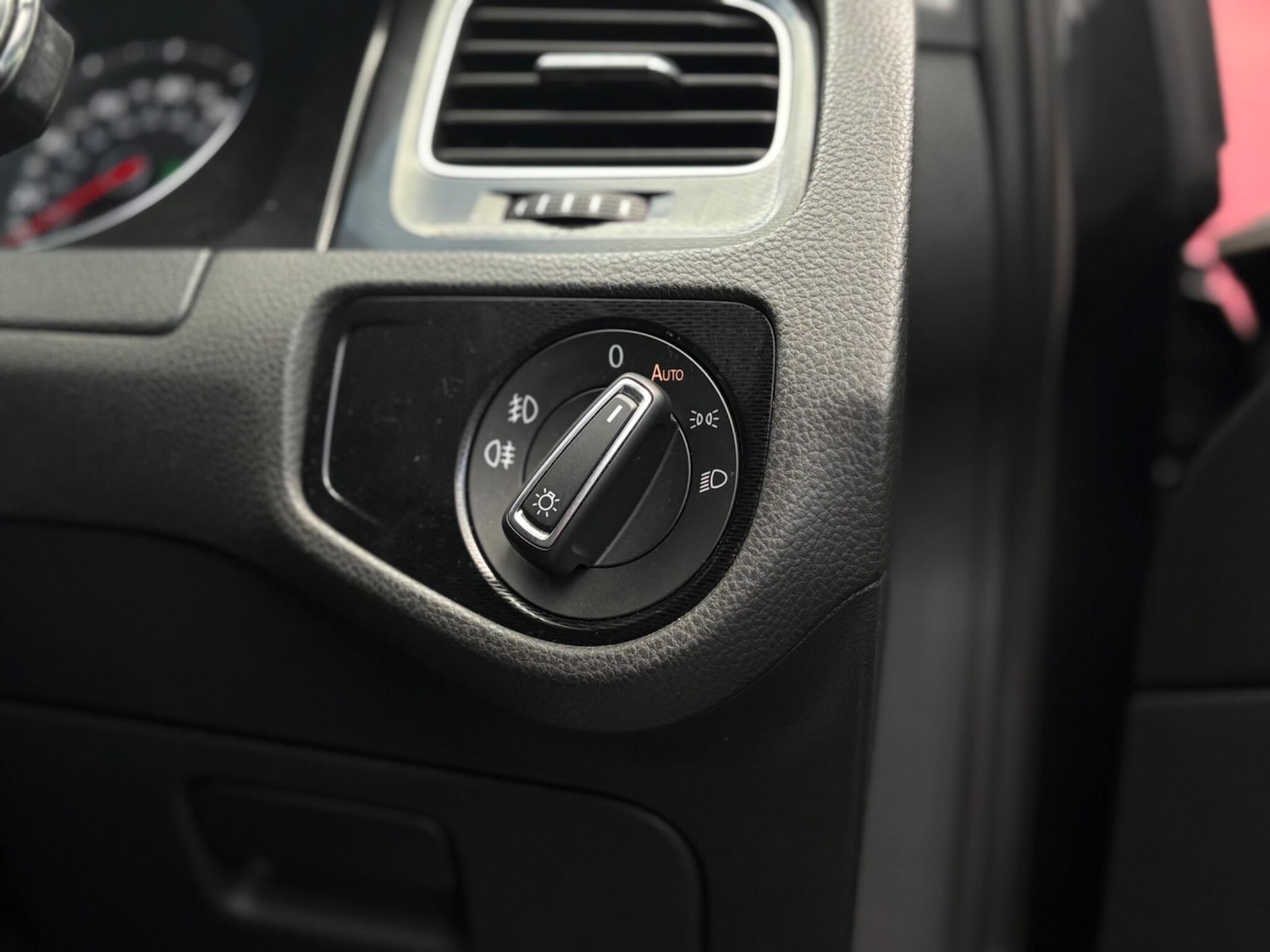 Used Volkswagen Golf 2014 for sale - 78083989: Photo 80