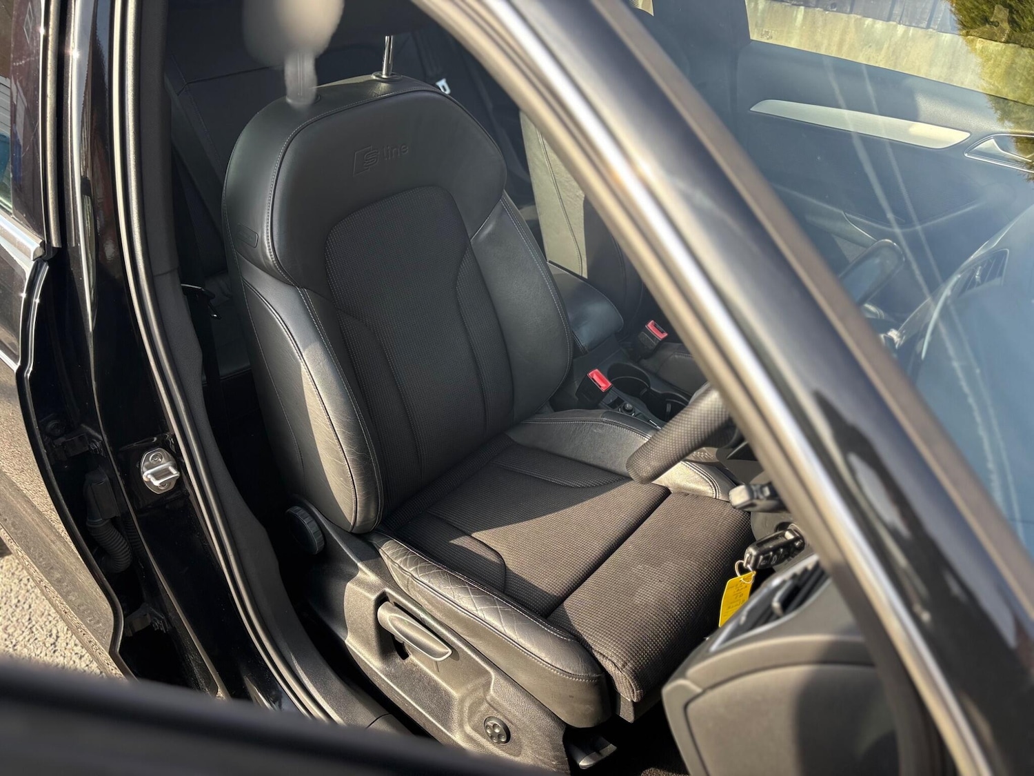 Used Audi Q3 2012 for sale - 78043313: Photo 17