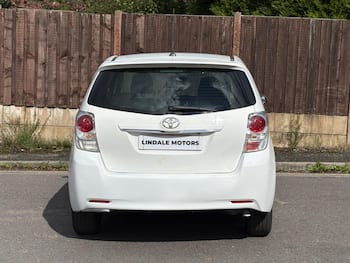 Used Toyota Verso 2013 for sale - 79805743: Photo