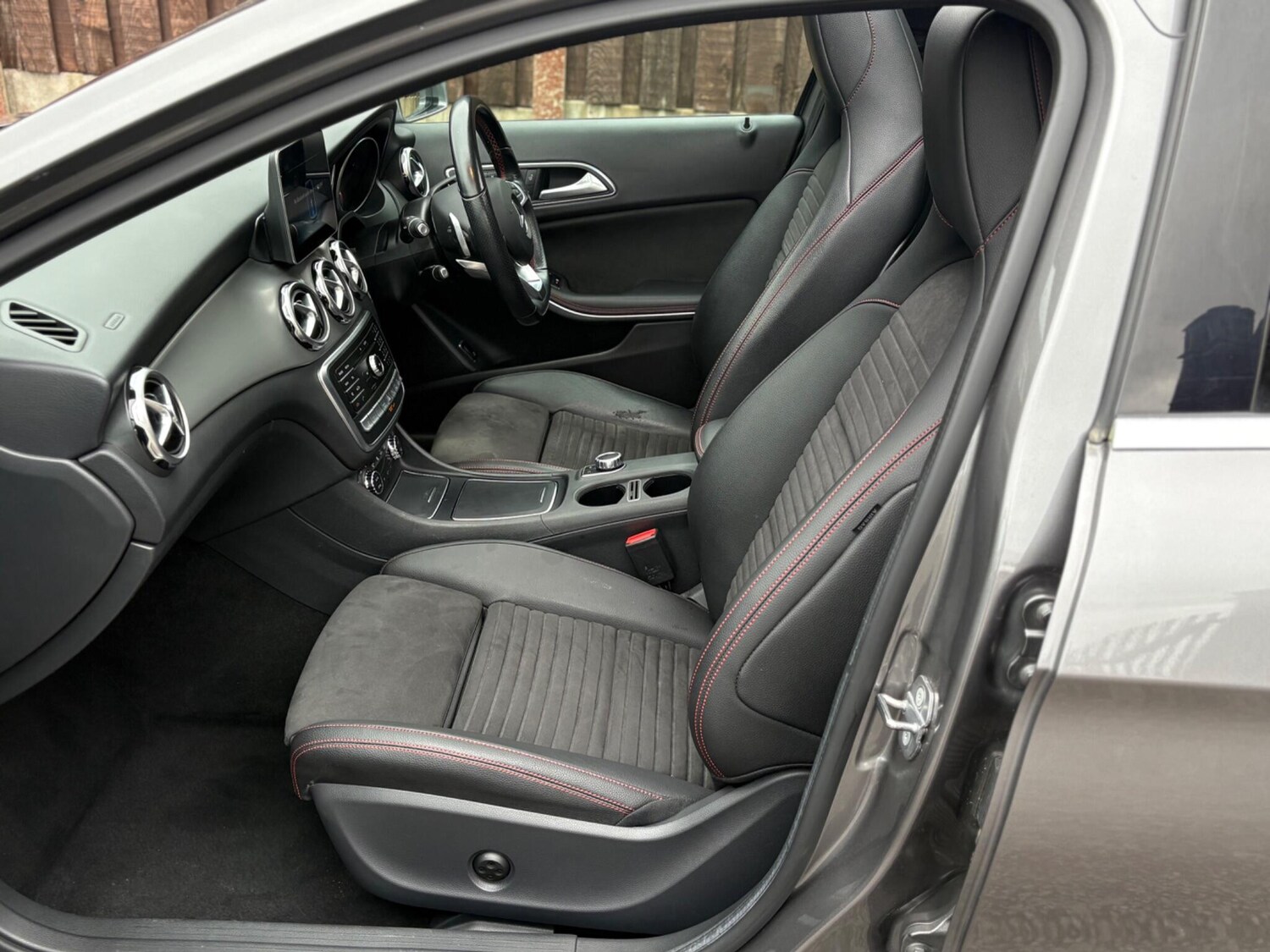 Used Mercedes-Benz GLA 2018 for sale - 78043296: Photo 29