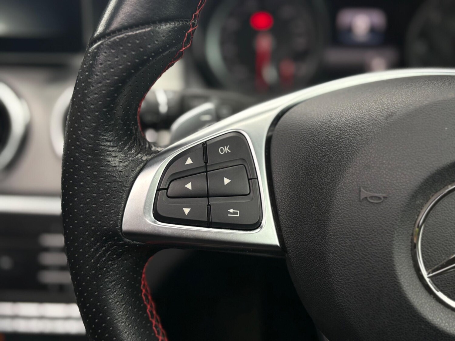 Used Mercedes-Benz GLA 2018 for sale - 78043296: Photo 42