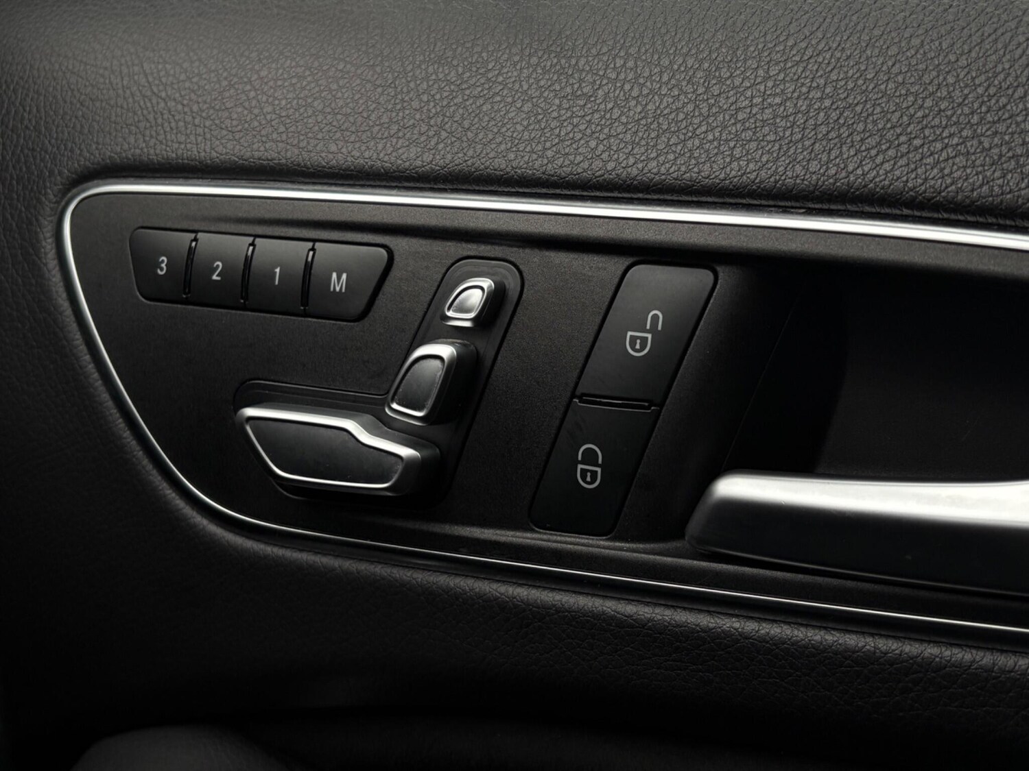 Used Mercedes-Benz GLA 2018 for sale - 78043296: Photo 63