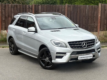Used Mercedes-Benz M Class 2015 for sale - 79082310: Photo