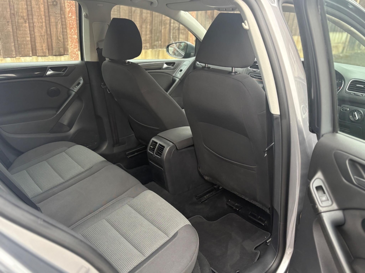 Used Volkswagen Golf 2011 for sale - 78043308: Photo 18