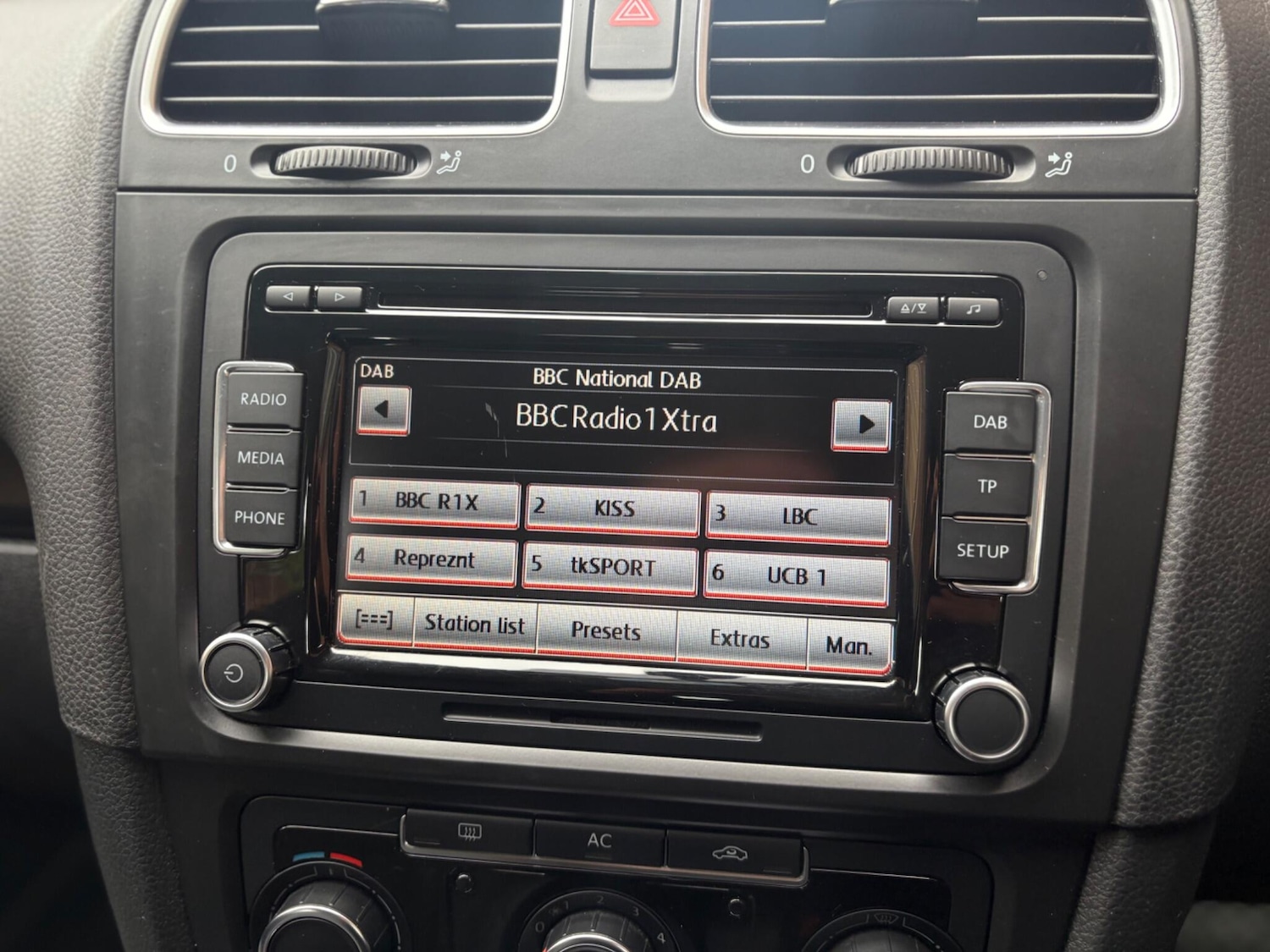 Used Volkswagen Golf 2011 for sale - 78043308: Photo 35