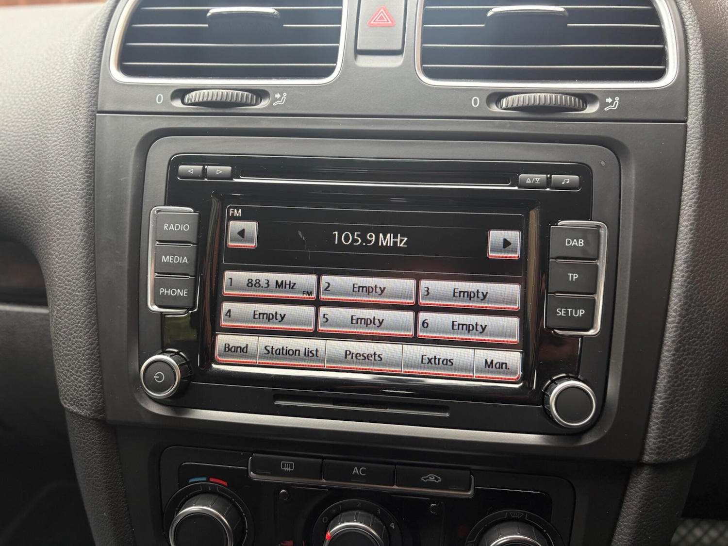 Used Volkswagen Golf 2011 for sale - 78043308: Photo 36