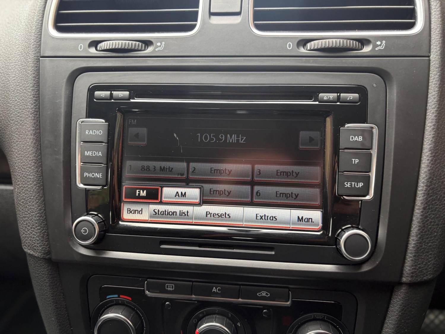 Used Volkswagen Golf 2011 for sale - 78043308: Photo 39