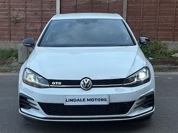 Used Volkswagen Golf 2017 for sale - 78951221: Photo