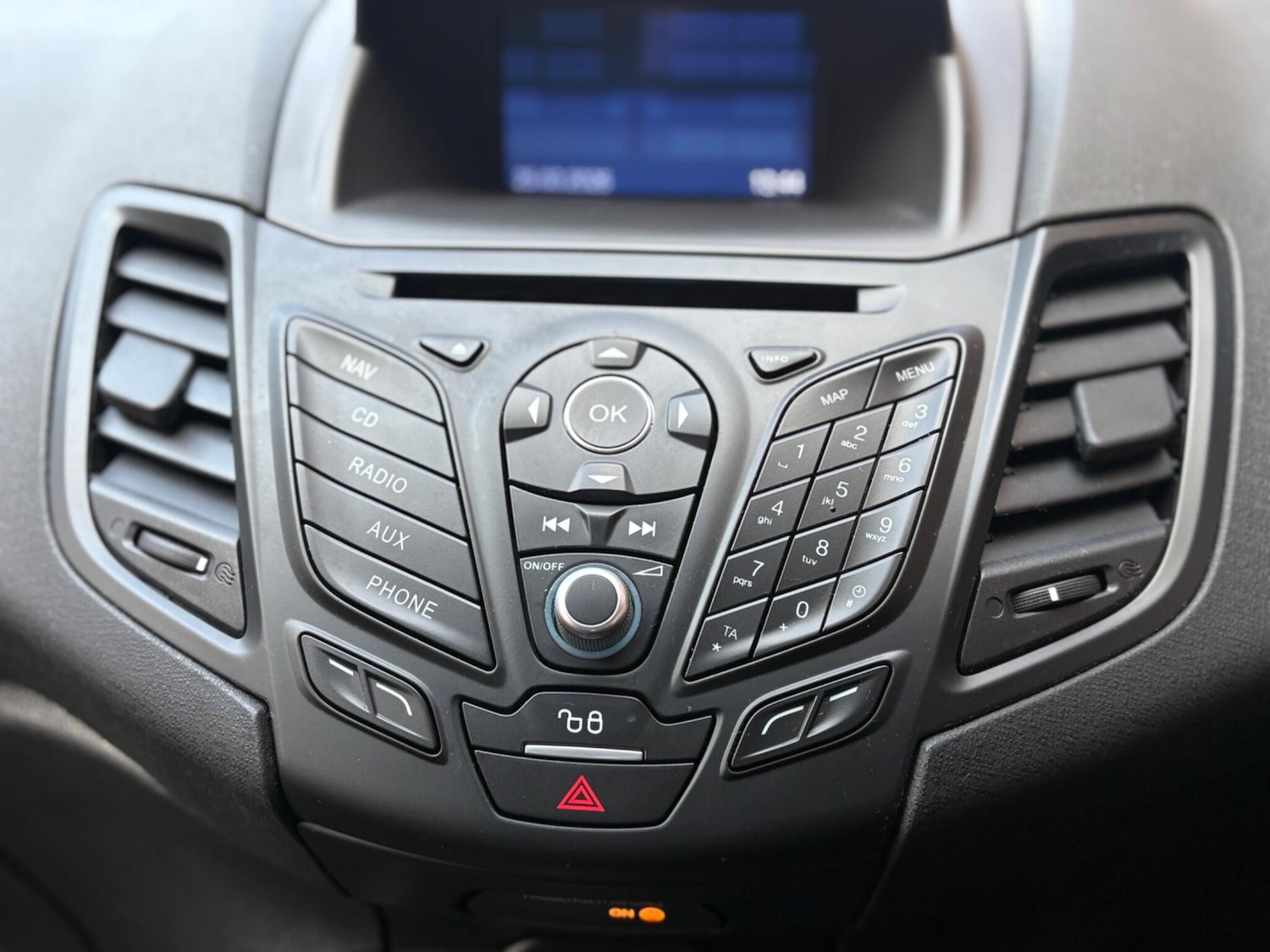 Used Ford Fiesta 2017 for sale - 78043278: Photo 33