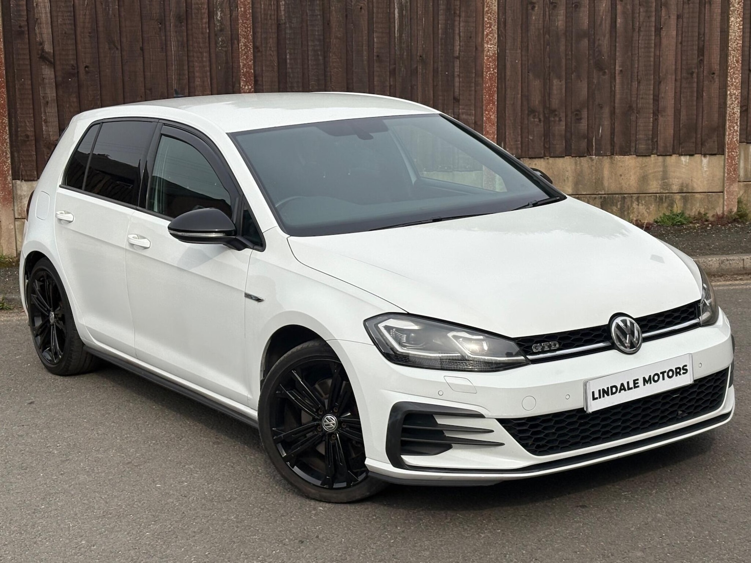 Used Volkswagen Golf 2017 for sale - 78043294: Photo 11