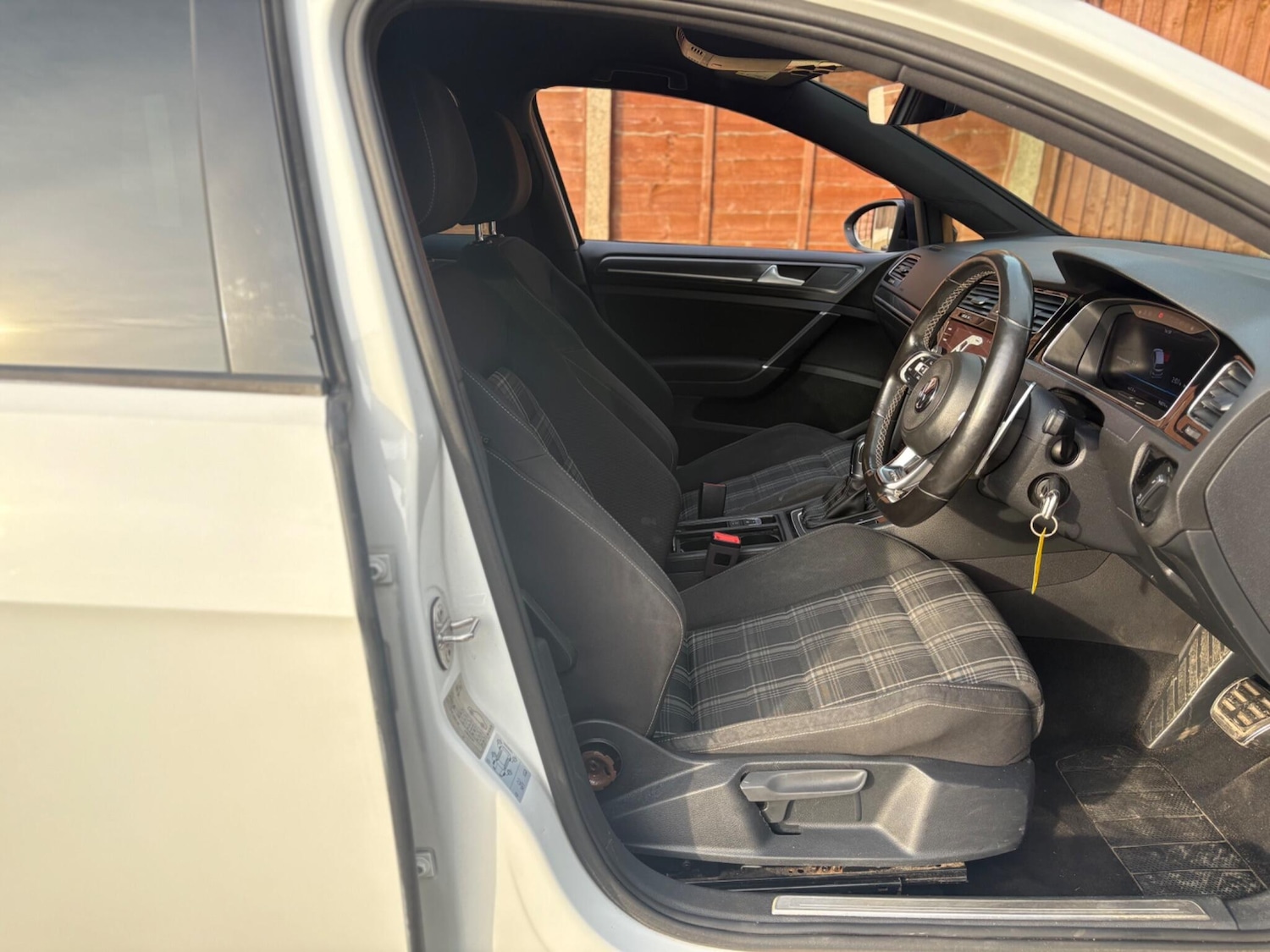 Used Volkswagen Golf 2017 for sale - 78043294: Photo 14