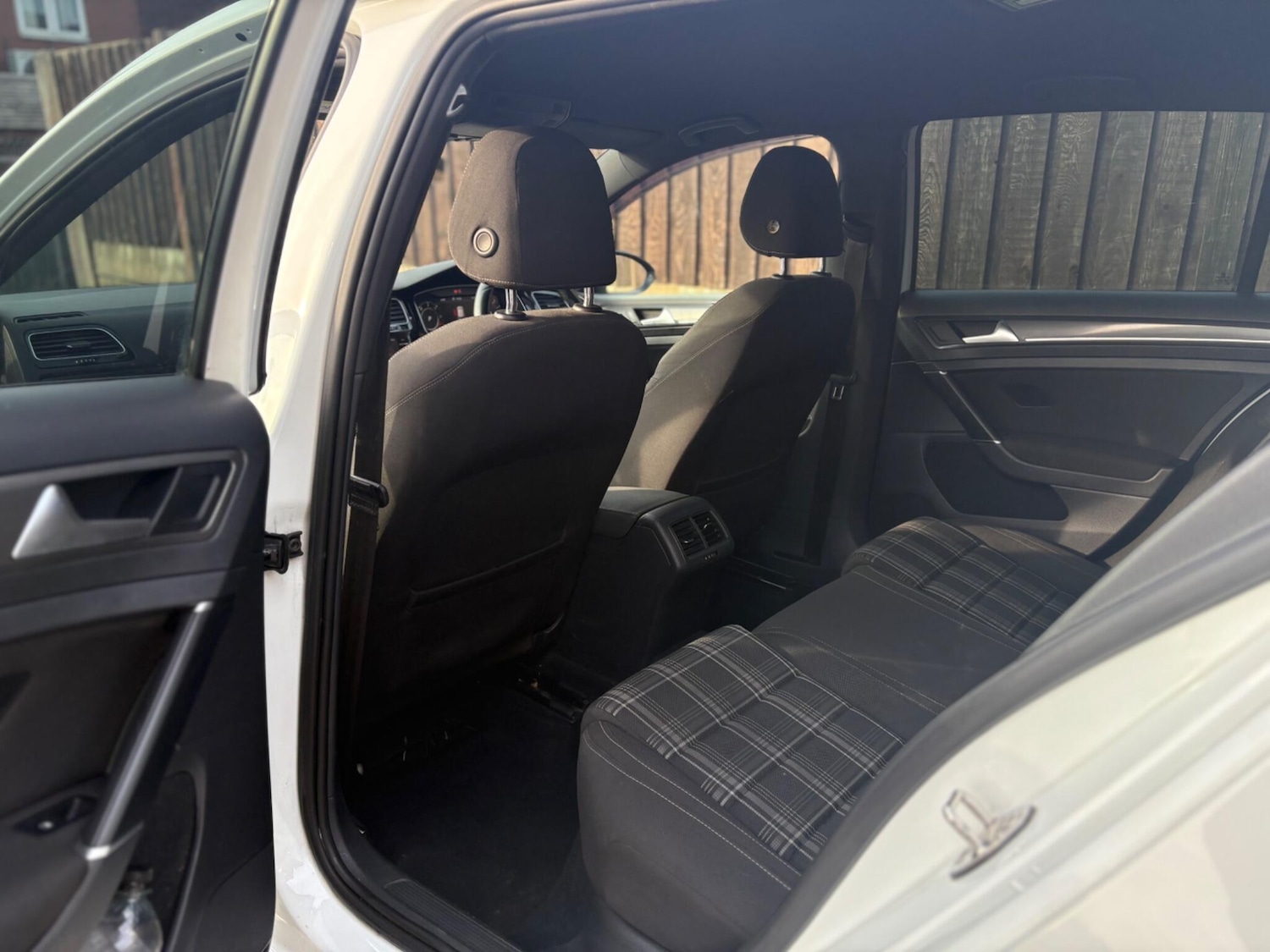 Used Volkswagen Golf 2017 for sale - 78043294: Photo 21