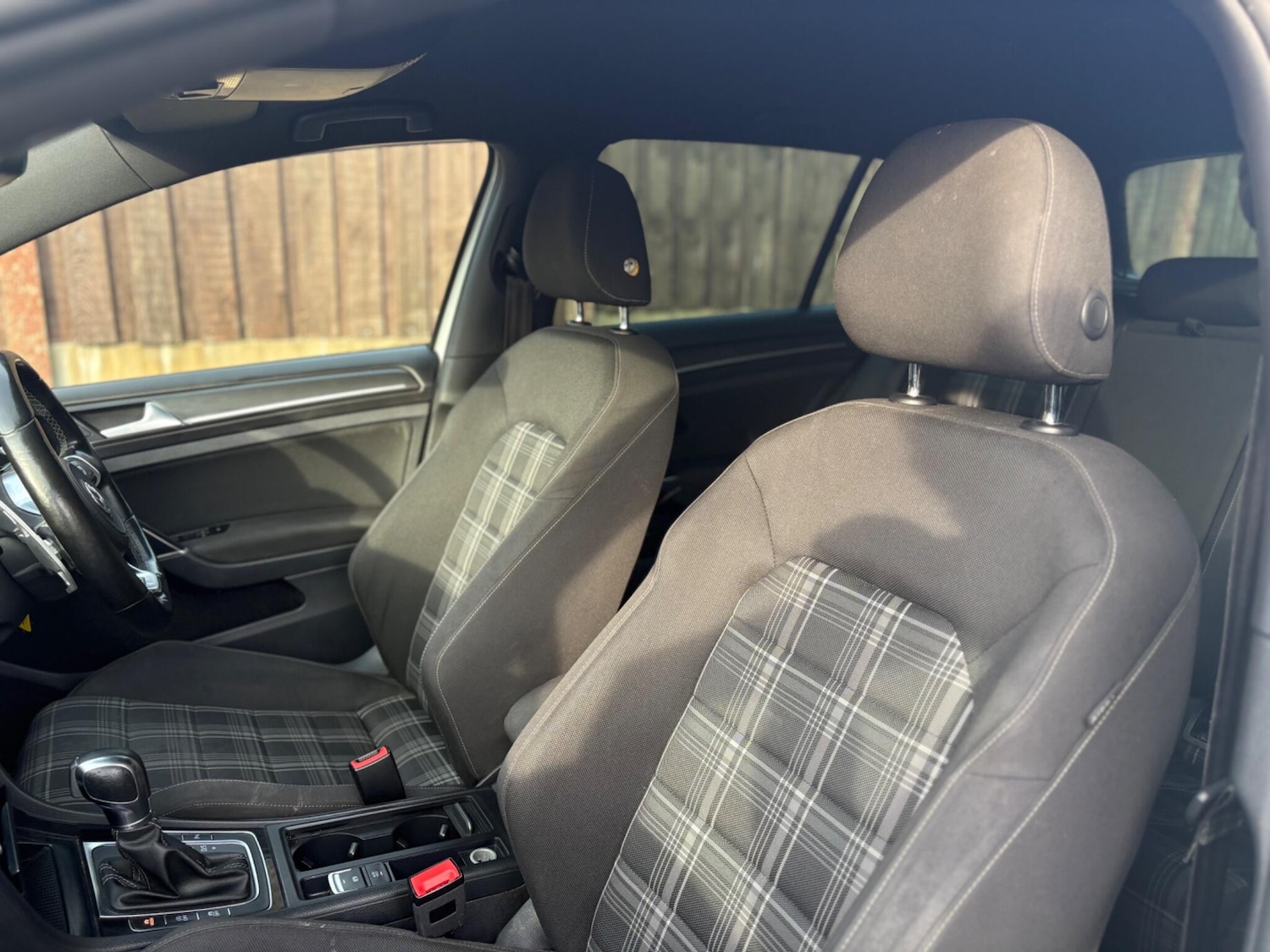 Used Volkswagen Golf 2017 for sale - 78043294: Photo 24