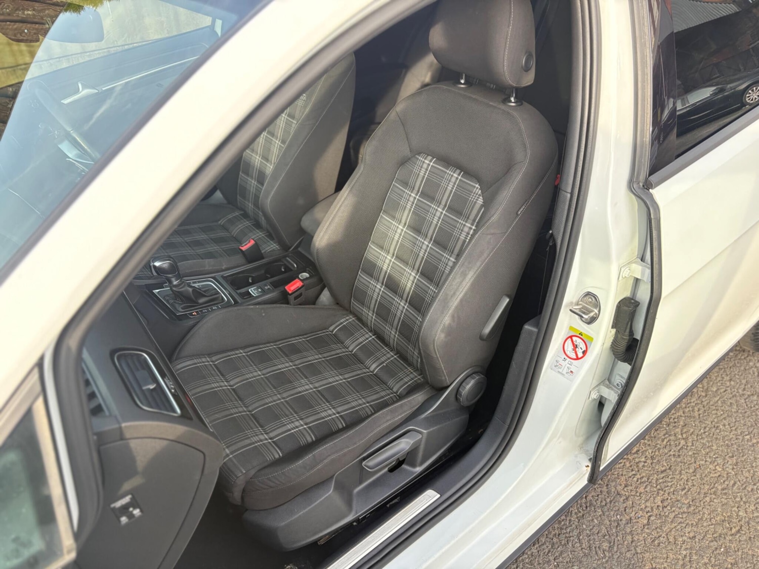 Used Volkswagen Golf 2017 for sale - 78043294: Photo 26