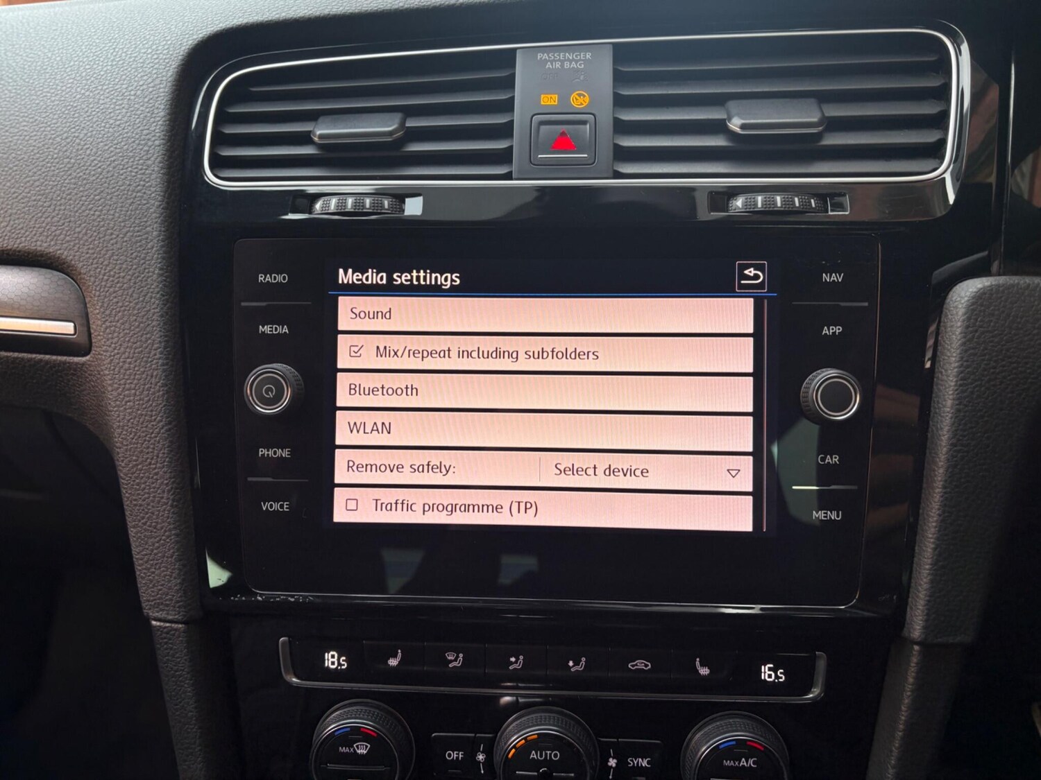 Used Volkswagen Golf 2017 for sale - 78043294: Photo 46