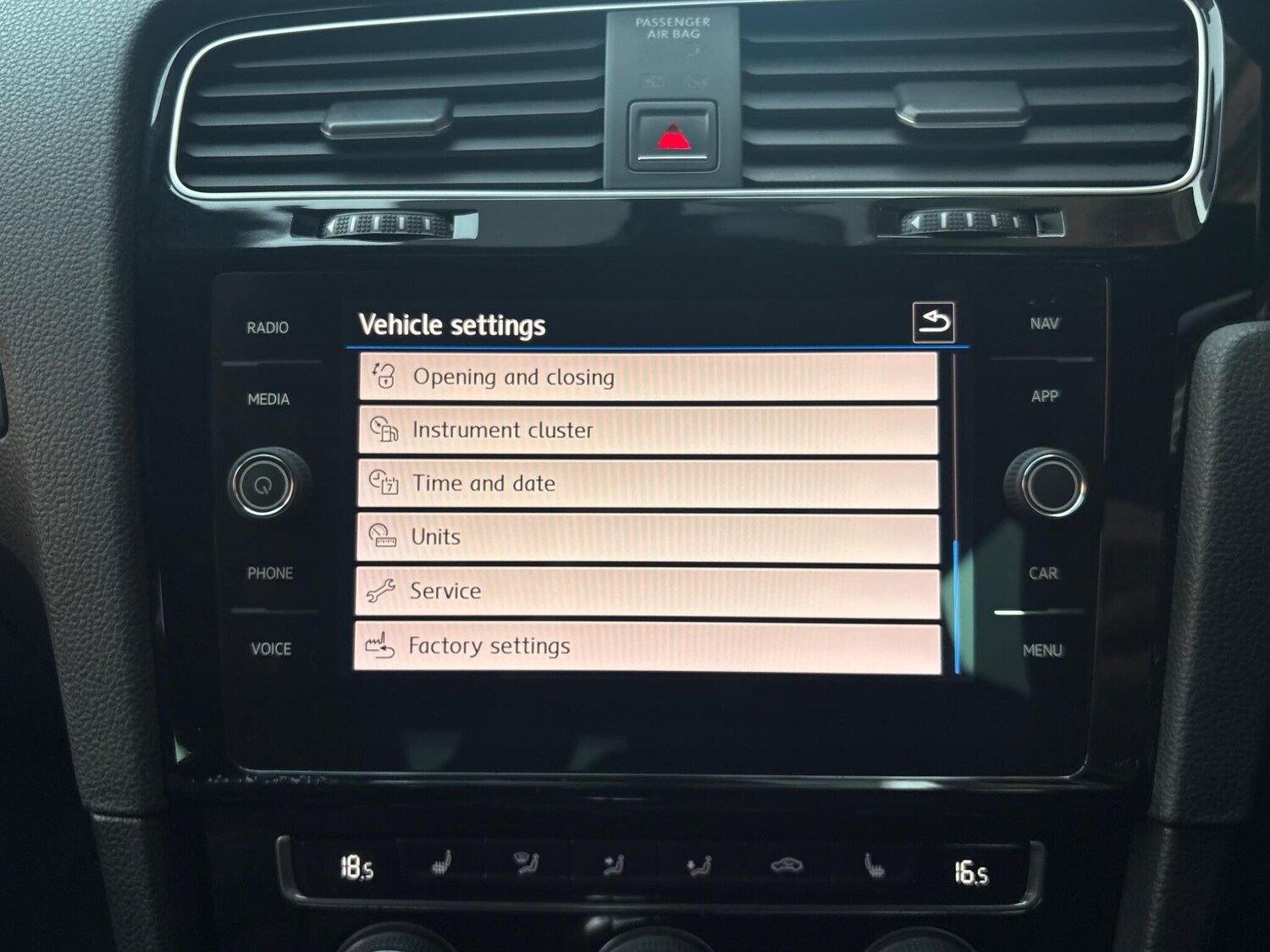 Used Volkswagen Golf 2017 for sale - 78043294: Photo 59