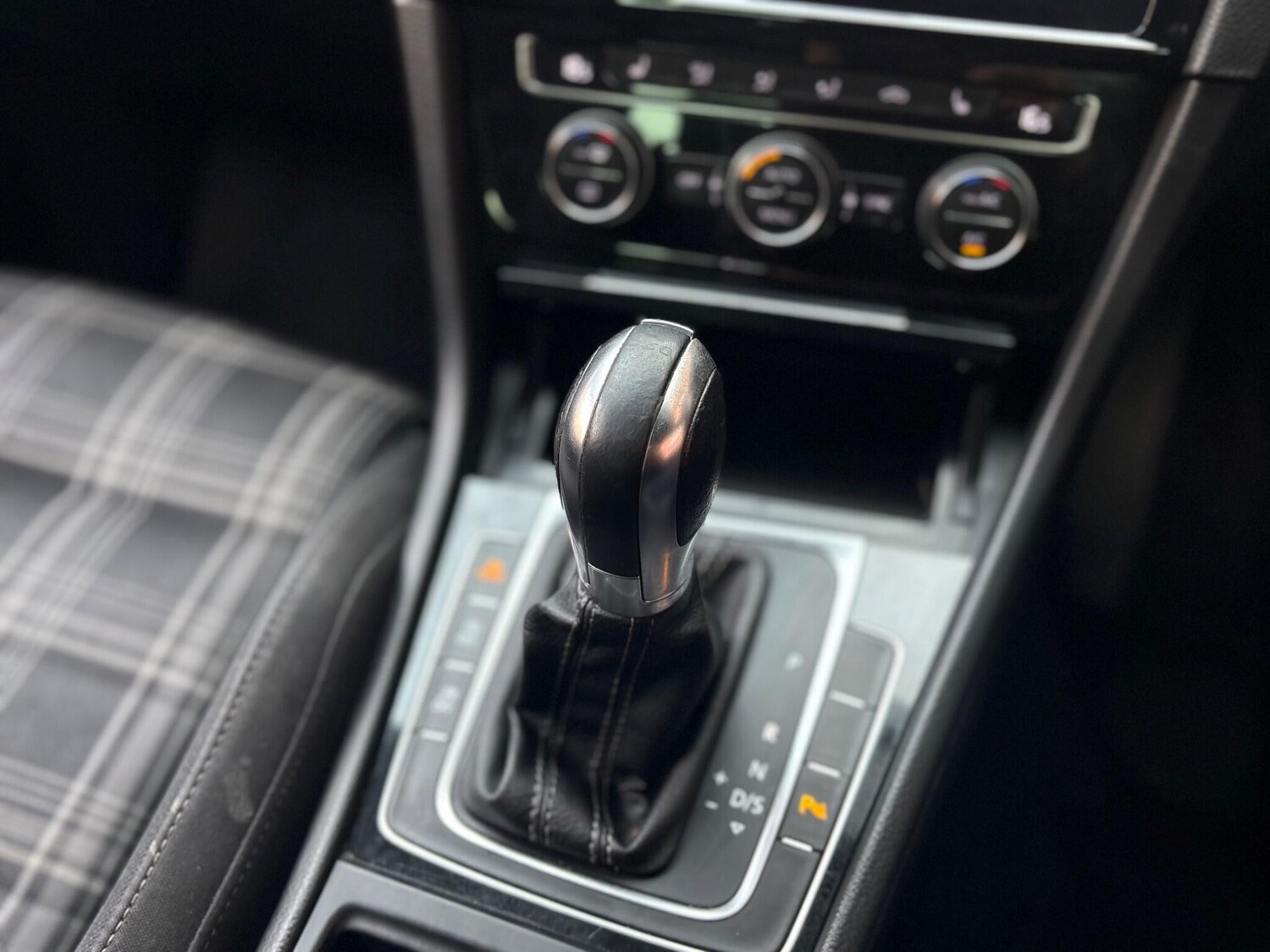 Used Volkswagen Golf 2017 for sale - 78043294: Photo 68