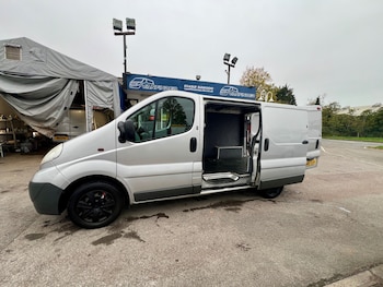 Used Vauxhall Vivaro 2011 for sale - 76263855: Photo 4