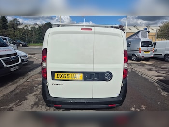 Used Vauxhall Combo 2015 for sale - 76117116: Photo