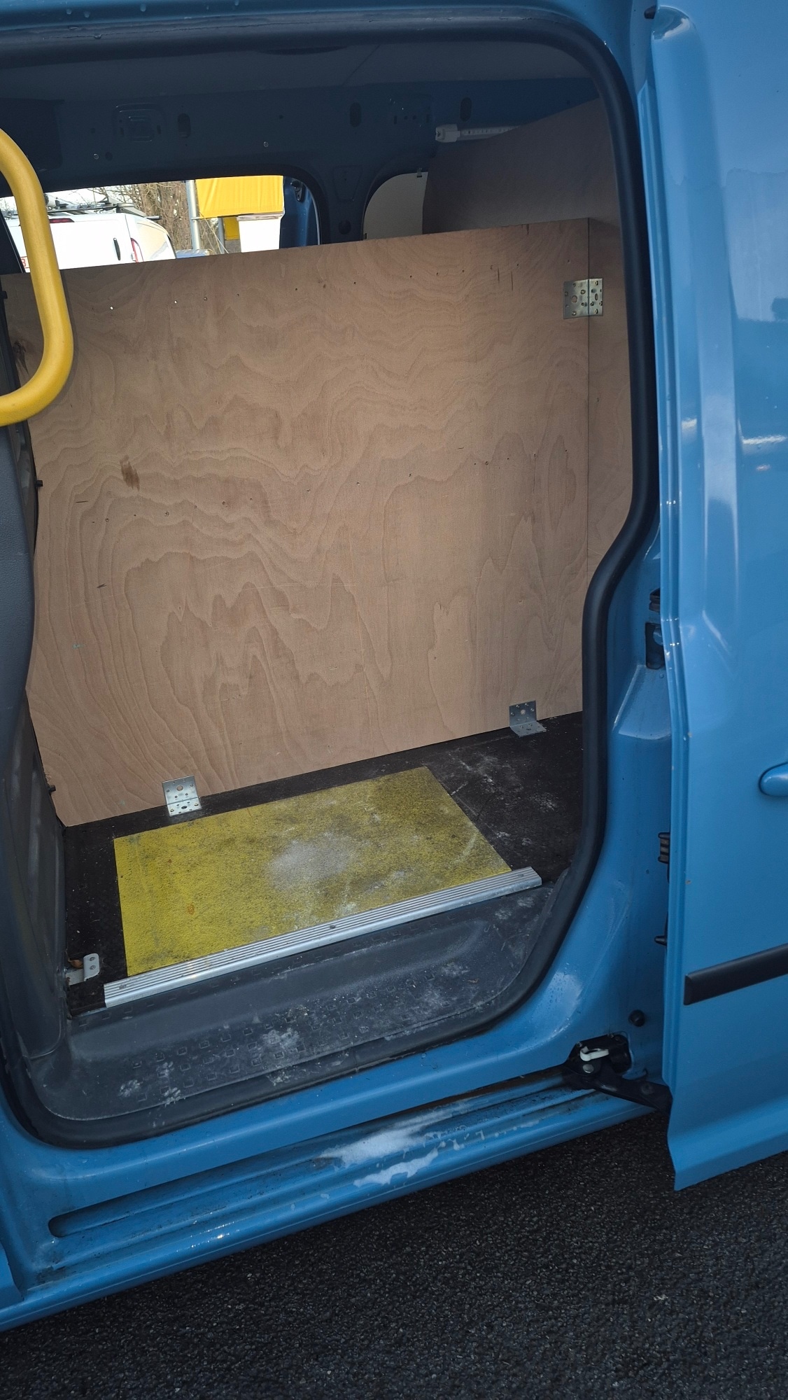 Used Volkswagen Caddy Maxi 2013 for sale - 77012940: Photo 11