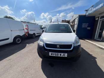 Used Peugeot Partner 2018 for sale - 74742416: Photo