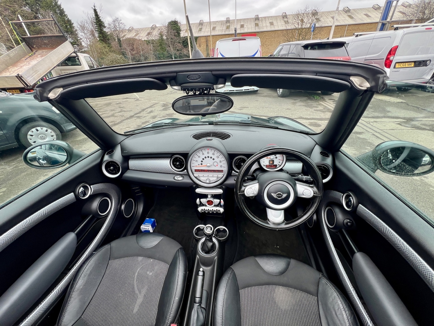 Used MINI Convertible 2010 for sale - 77776275: Photo 24
