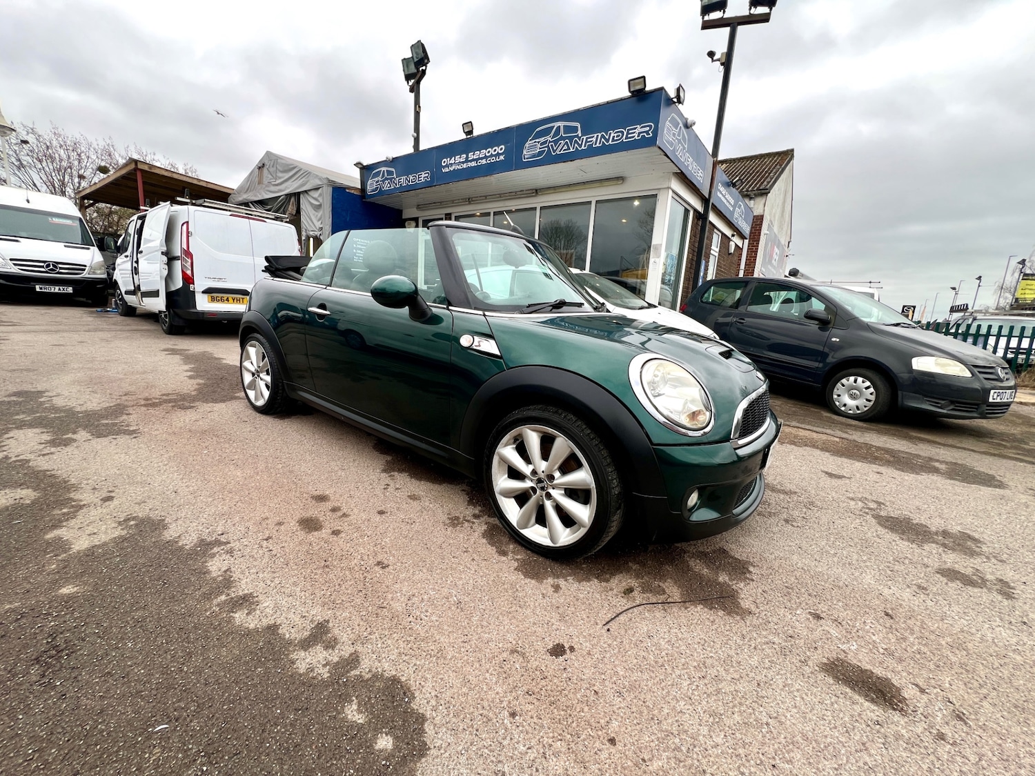 Used MINI Convertible 2010 for sale - 77776275: Photo 30