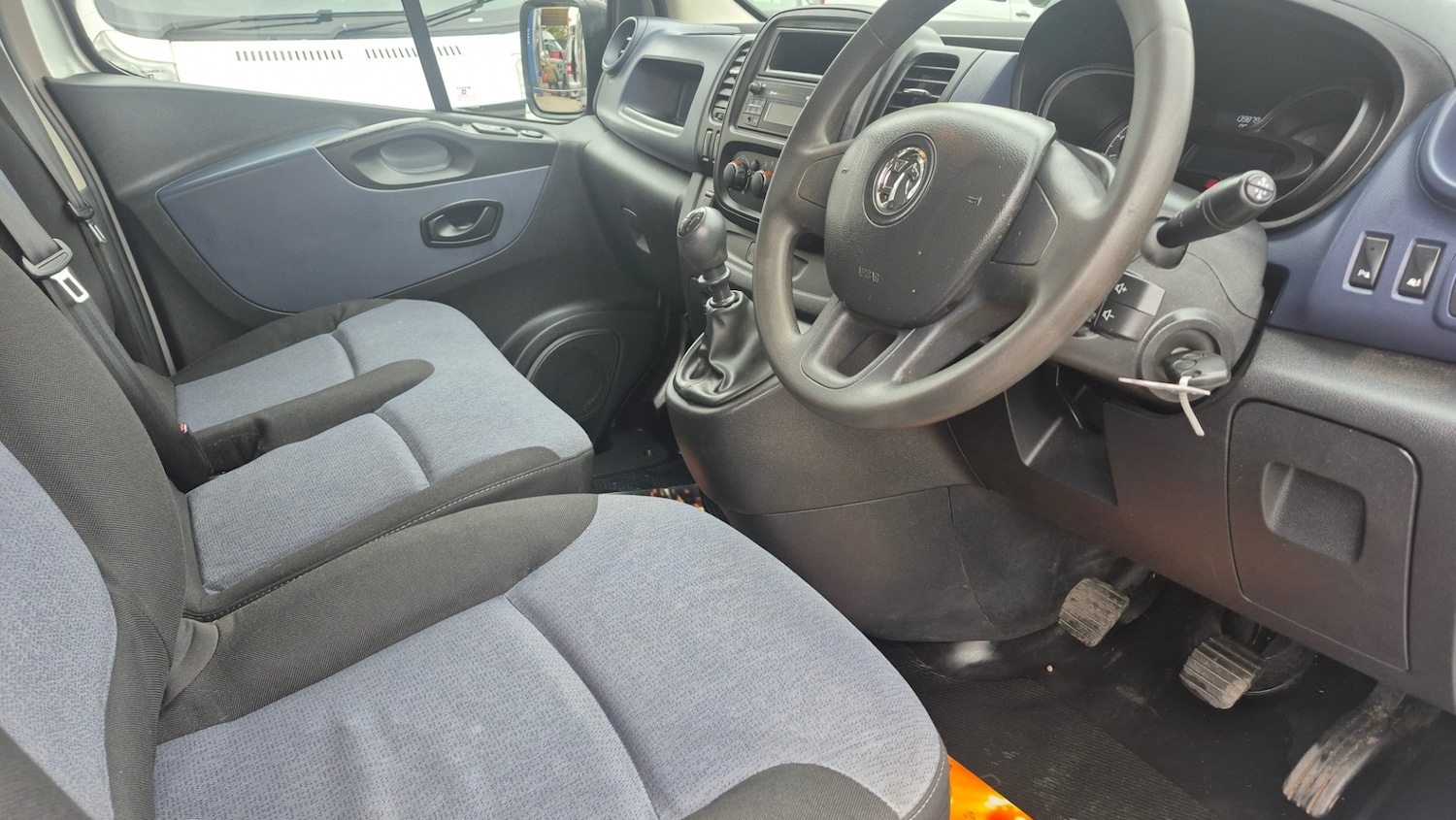 Used Vauxhall Vivaro 2015 for sale - 77223370: Photo 10