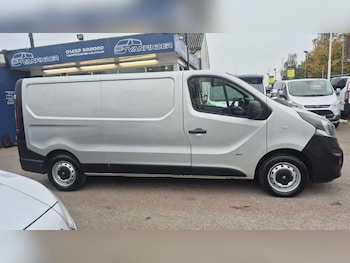 Used Vauxhall Vivaro 2015 for sale - 77223370: Photo