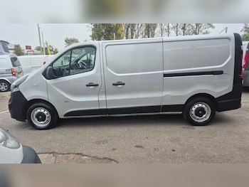 Used Vauxhall Vivaro 2015 for sale - 77223370: Photo