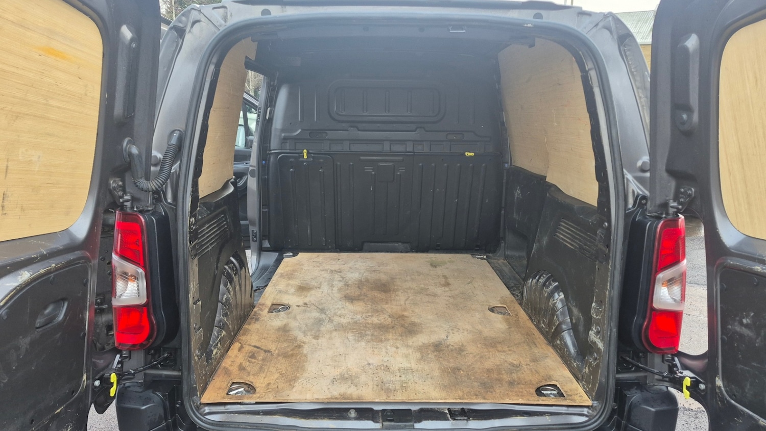 Used Peugeot Partner 2023 for sale - 77418615: Photo 12