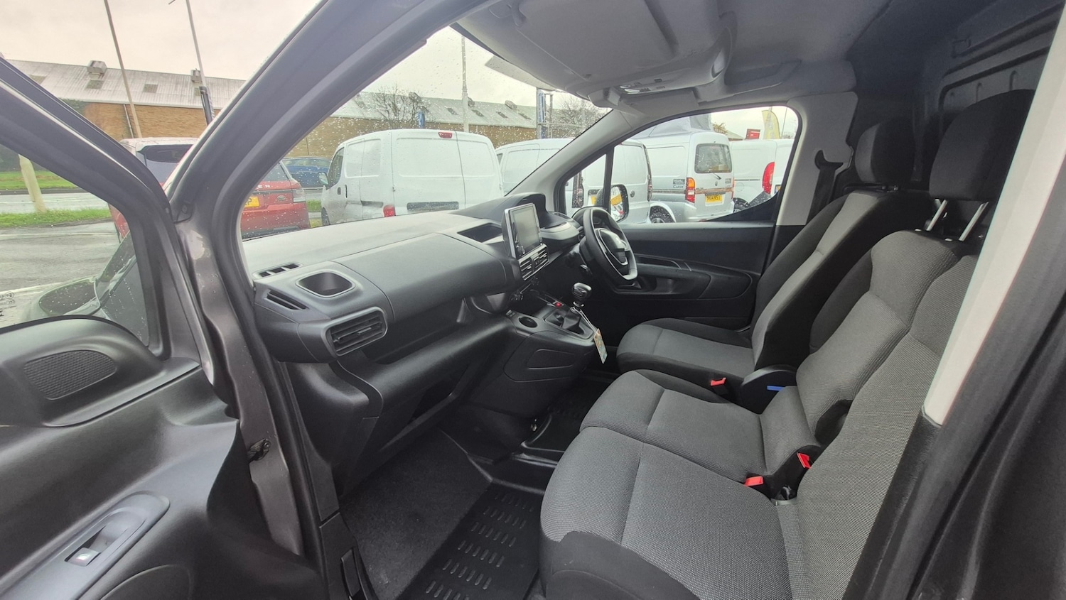 Used Peugeot Partner 2023 for sale - 77418615: Photo 9