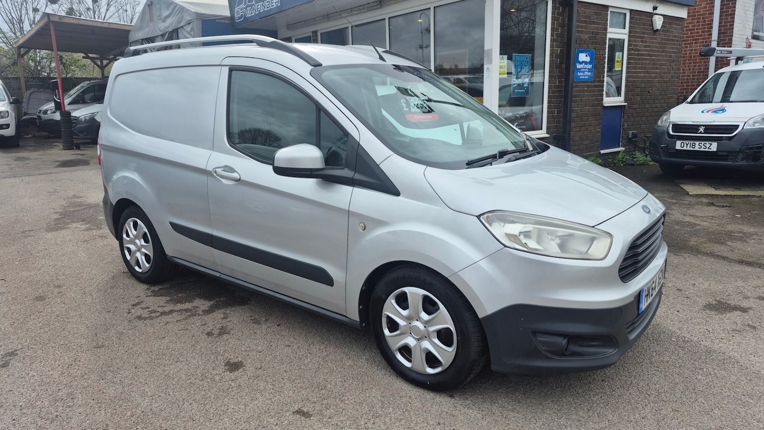 Used Ford Transit Courier 2015 for sale - 77915786: Photo 2