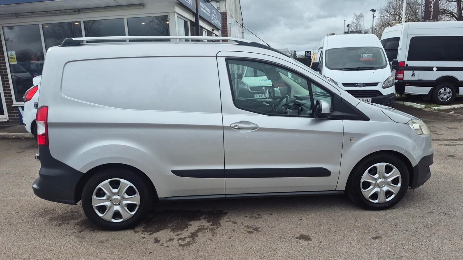 Used Ford Transit Courier 2015 for sale - 77915786: Photo 3