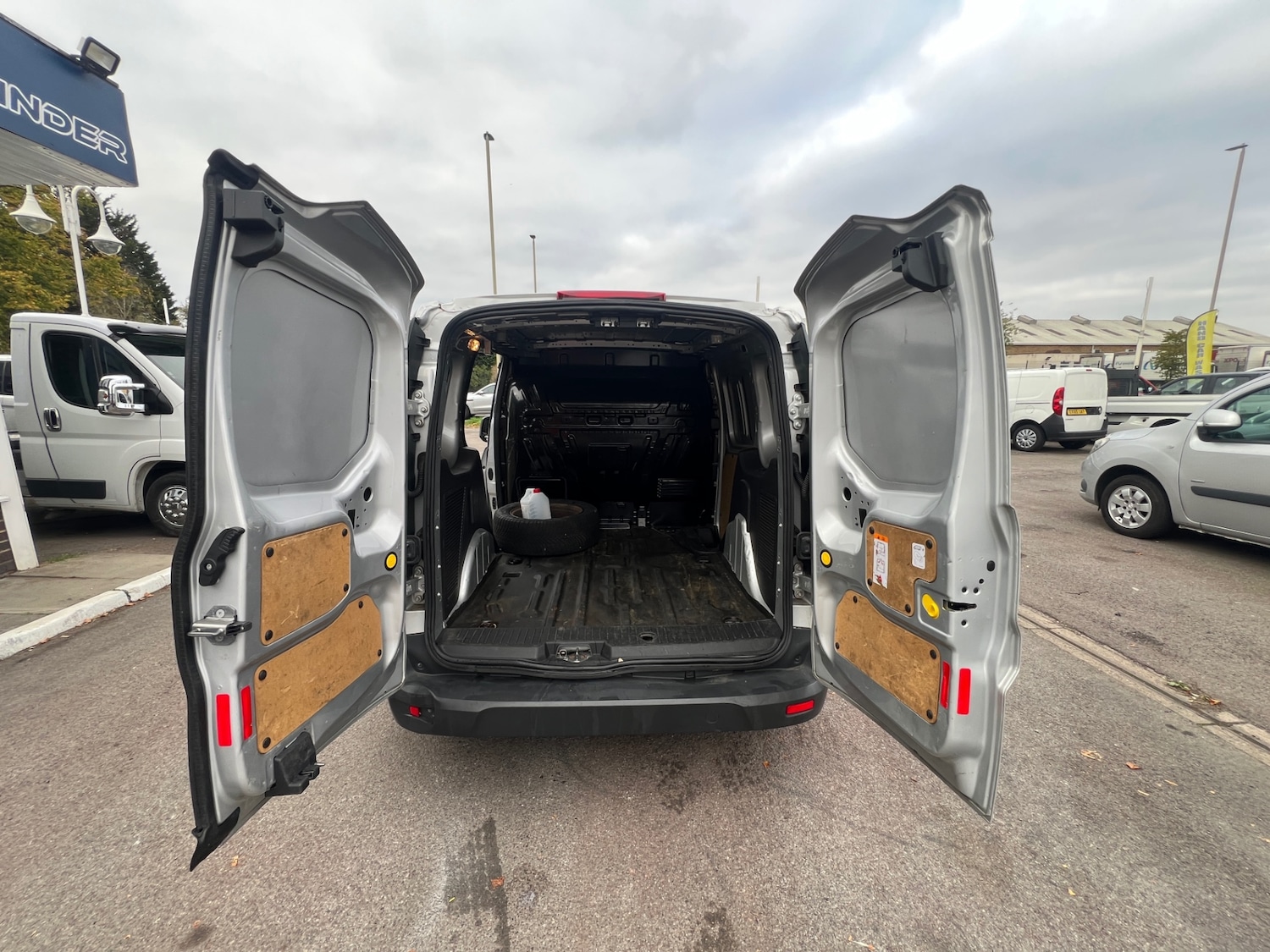 Used Ford Transit Connect 2014 for sale - 76244408: Photo 14