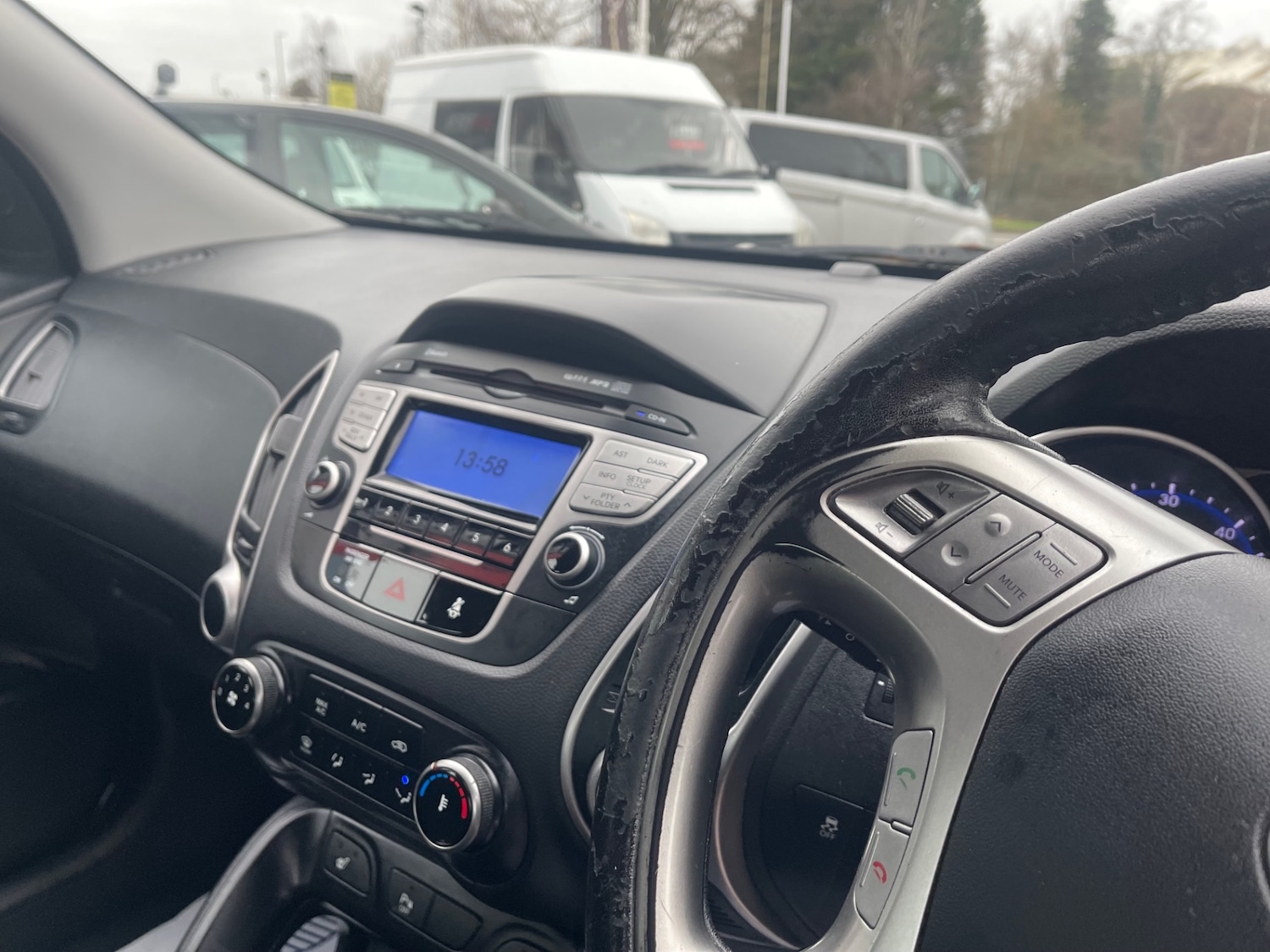 Used Hyundai Ix35 2012 for sale - 77617920: Photo 9