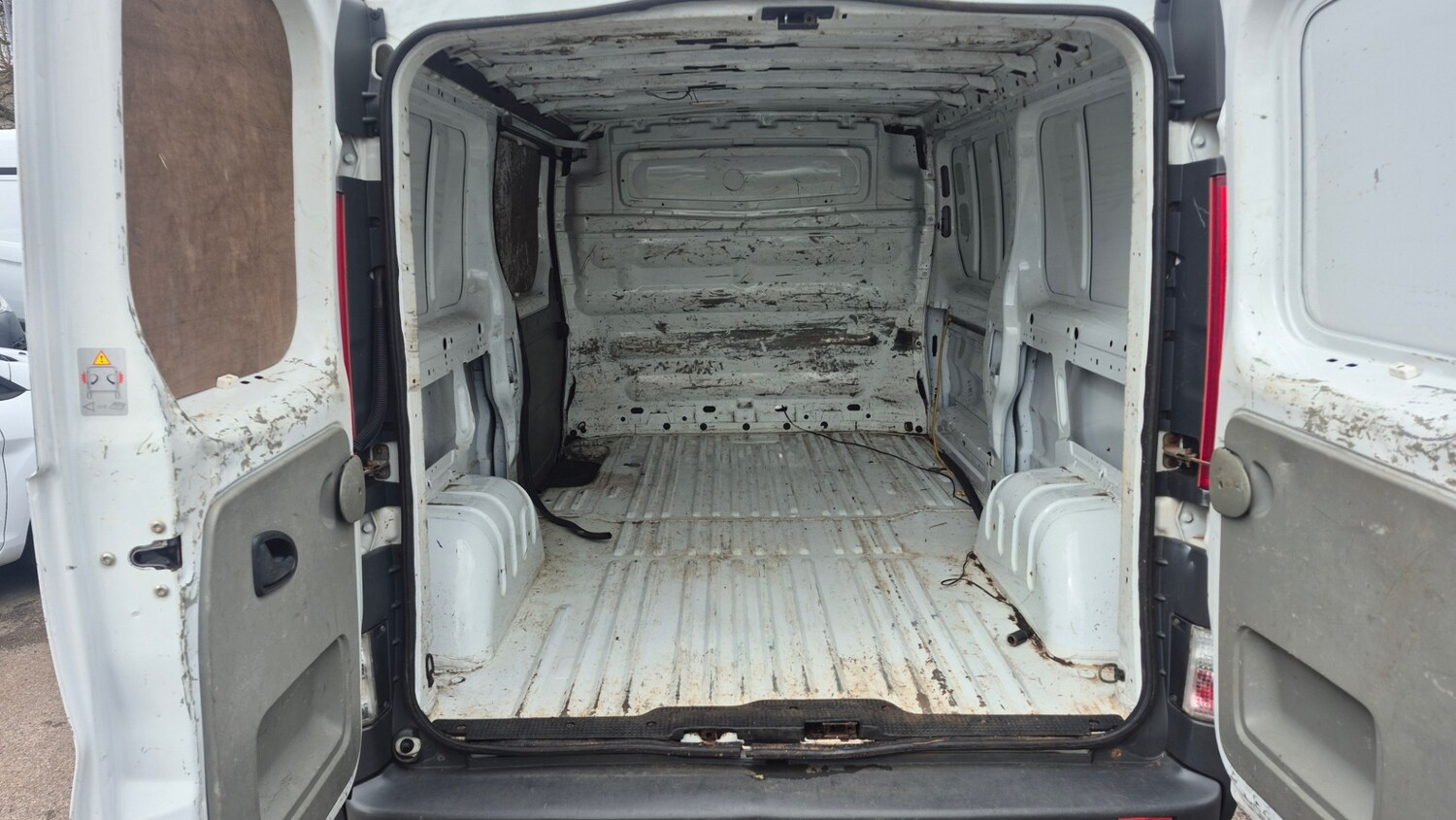Used Vauxhall Vivaro 2013 for sale - 77915789: Photo 10