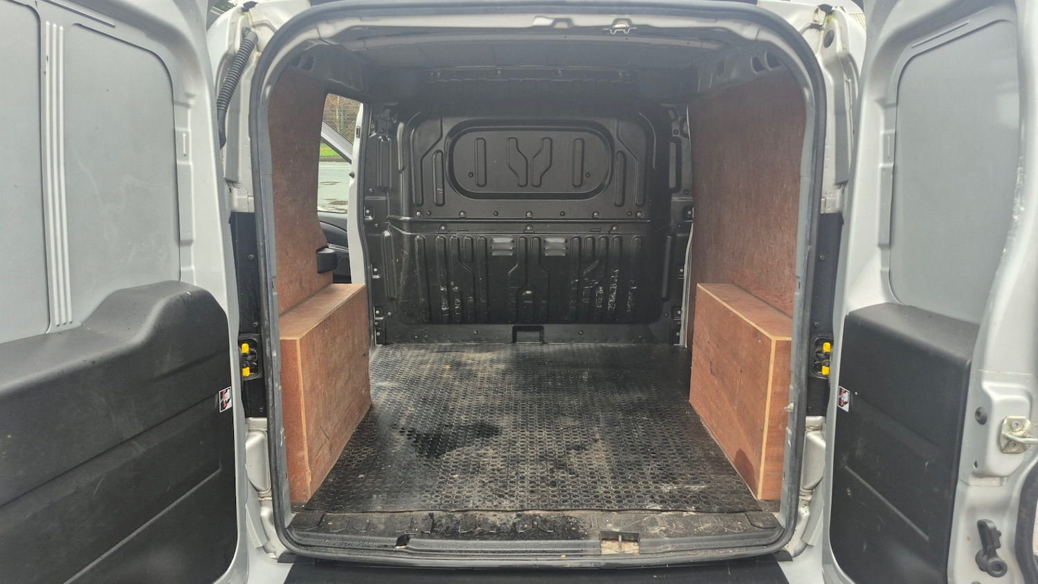 Used Vauxhall Combo 2018 for sale - 77542653: Photo 10