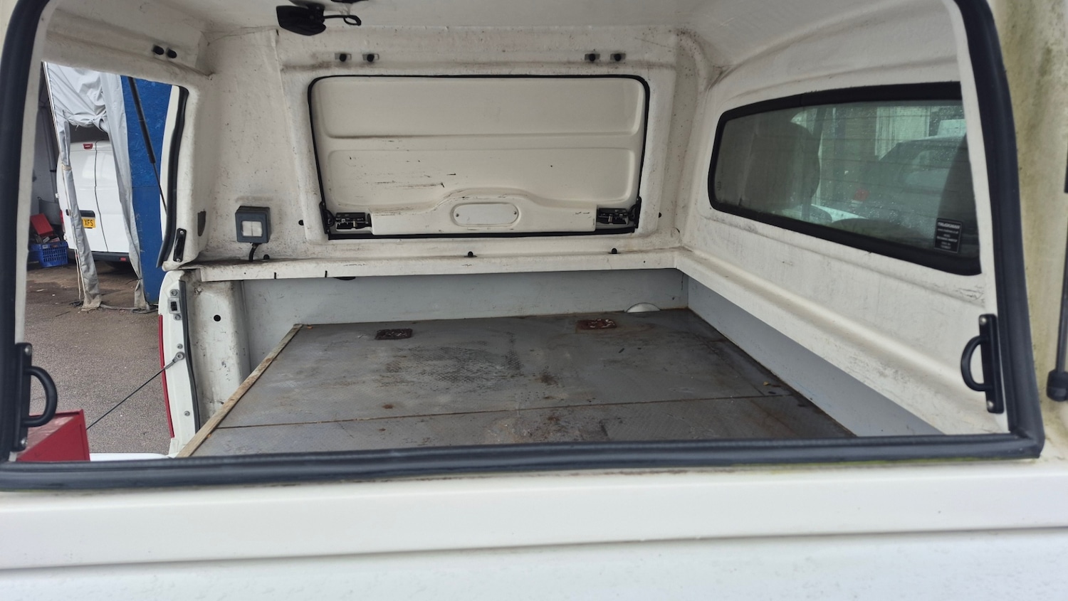 Used Volkswagen Amarok 2015 for sale - 77778529: Photo 14